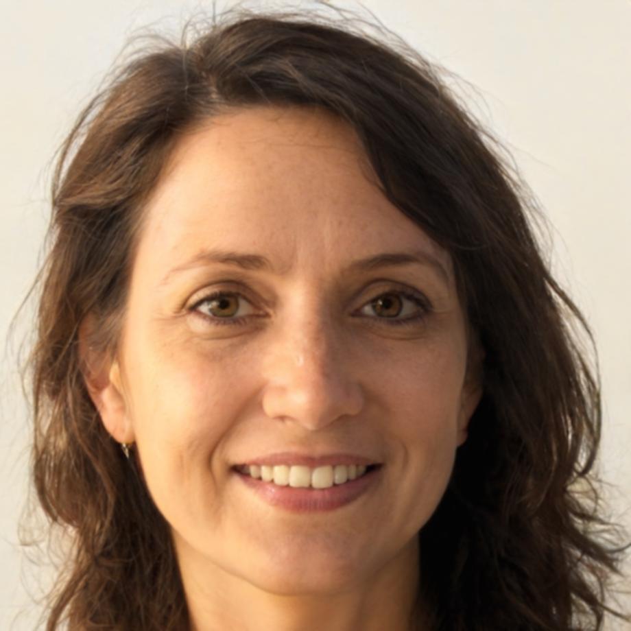 Asesora Lucía Martínez